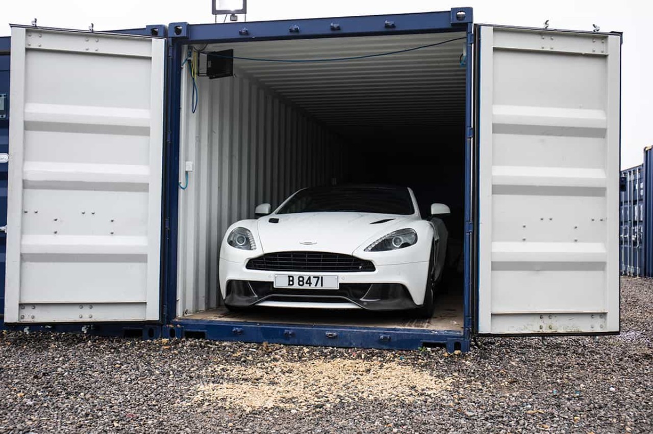 can you store a car in a shipping container