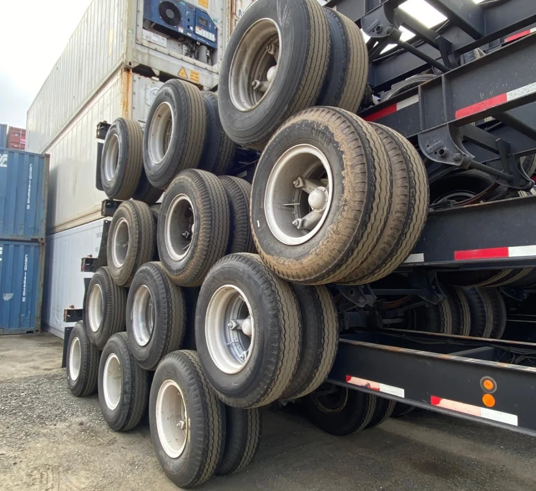 20 ft 3 axle chassis trailer