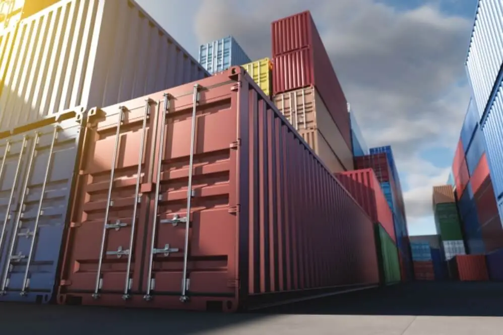 how much do shipping containers cost